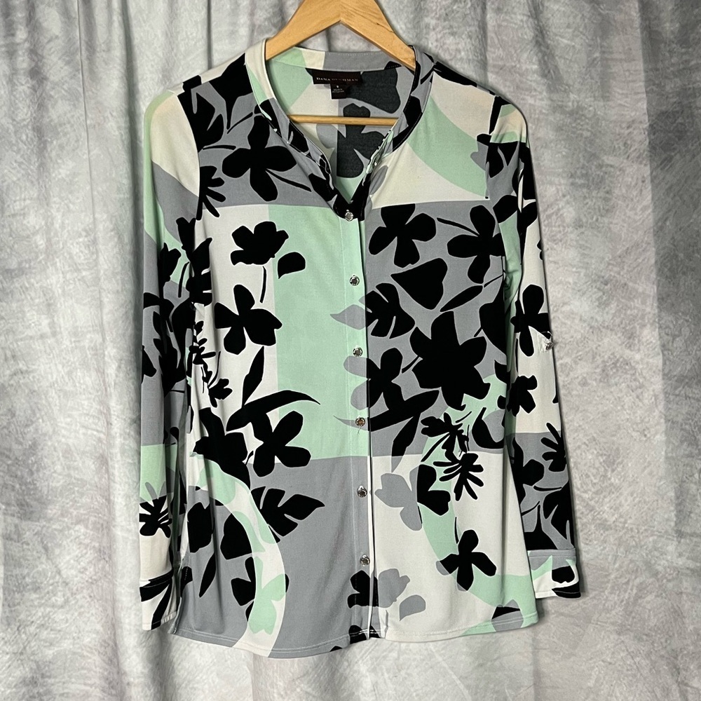 Dana Buchman Gray, Black, White and Mint Green Floral Print Button-Up Blouse - Picture 5 of 9